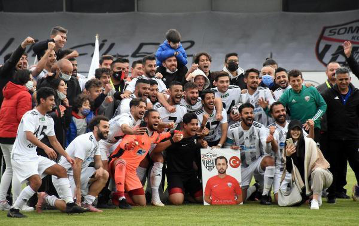 Şampiyon Somaspor\'da Melih unutulmadı