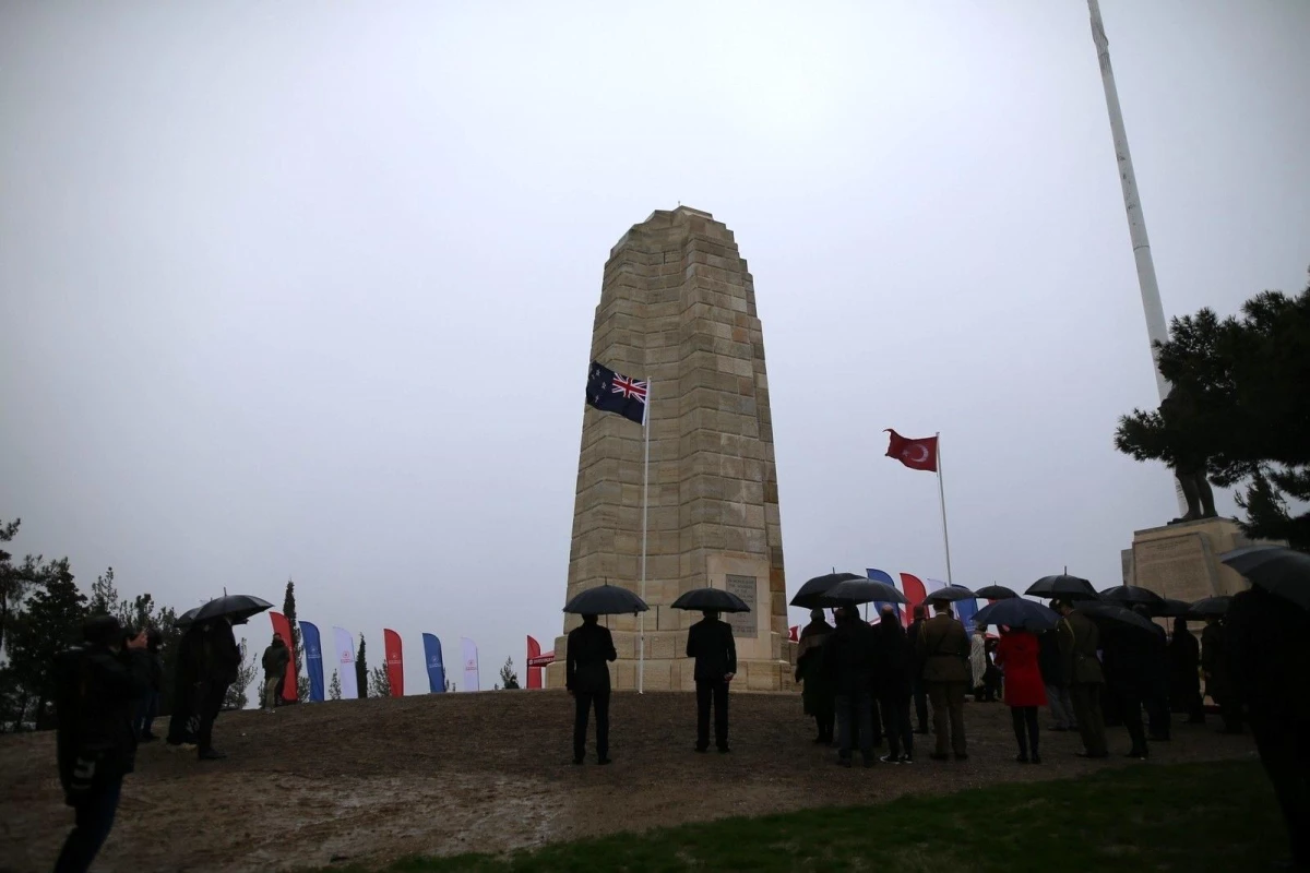 Yeni Zelanda Anıtı\'nda anma töreni