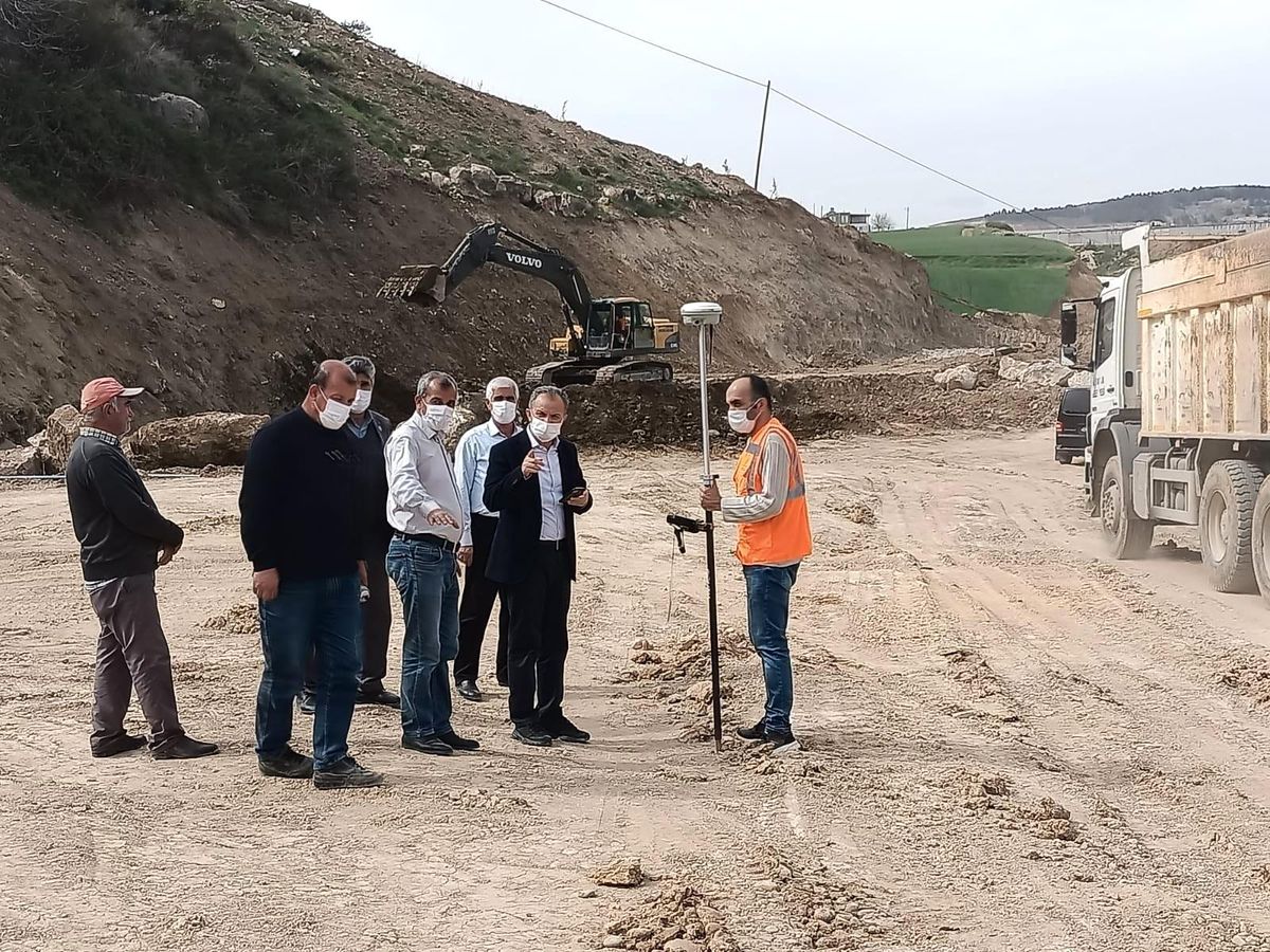 Başkan Kılınç devam eden yol çalışmalarını inceledi