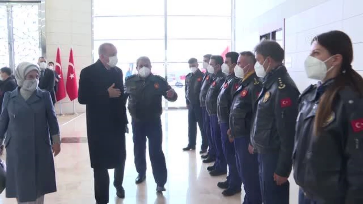 Cumhurbaşkanı Erdoğan, Esenboğa Havalimanında pilotların "Dünya Pilotlar Günü"nü kutladı