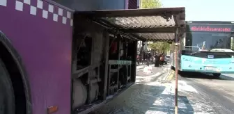 Son dakika haber: Fatih'te korkutan otobüs yangını