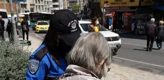 Son dakika! Kadıköy'de polis ekiplerinden kadınlara 'KADES' bilgilendirmesi
