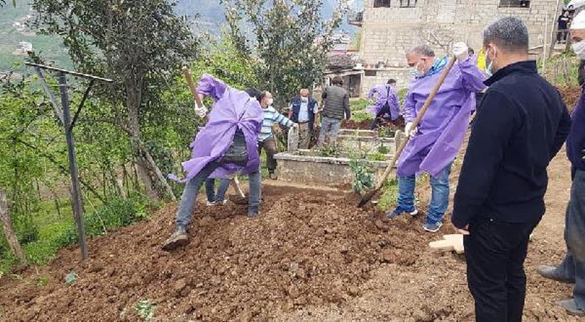 Bütün aile yıkıldı! Korona tedavisi gören baba kız, 3 saat arayla hayatını kaybetti