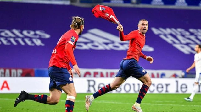 Lyon maçında dikkatleri üzerine çeken Burak Yılmaz için MLS takımları kesenin ağzını açtı