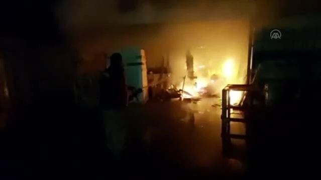 Palet fabrikasında çıkan yangın söndürüldü