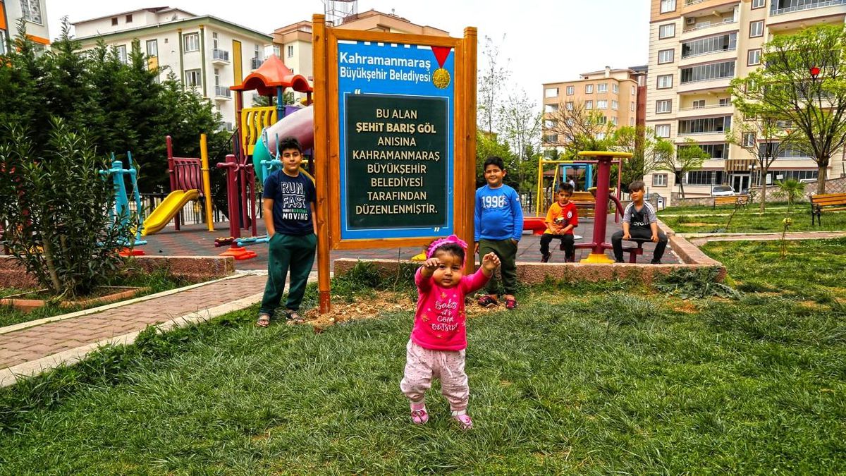 Şehidin çocukları istedi park yenilendi