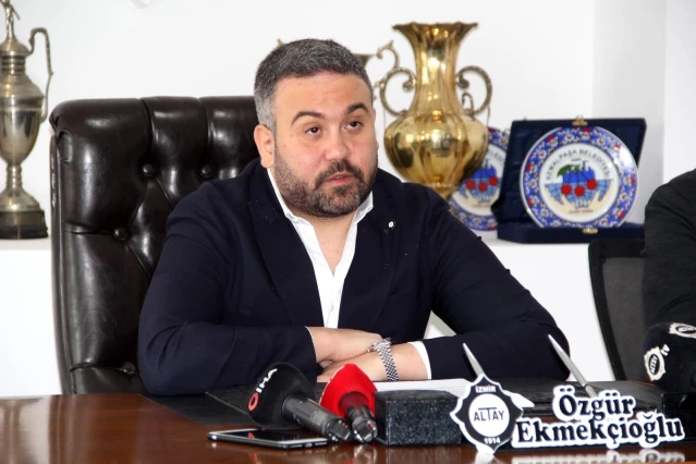 Altay Kulübü, Mustafa Denizli'ye takımın teknik direktörü olması için çağrıda bulundu