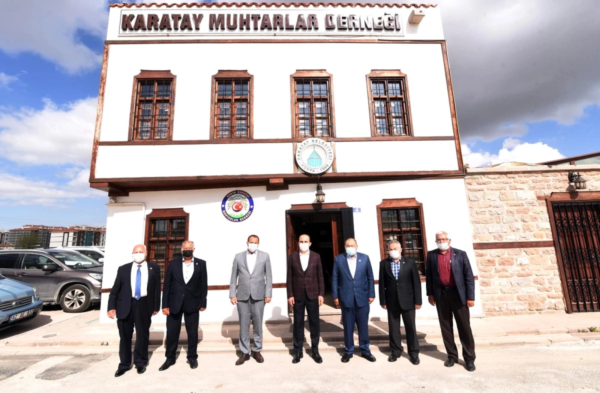 Başkan Altay Karatay ve Meram Muhtarlar Derneği\'ni ziyaret etti