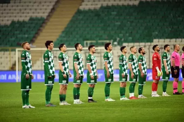 Bursaspor kadro istikrarını yakalayamadı