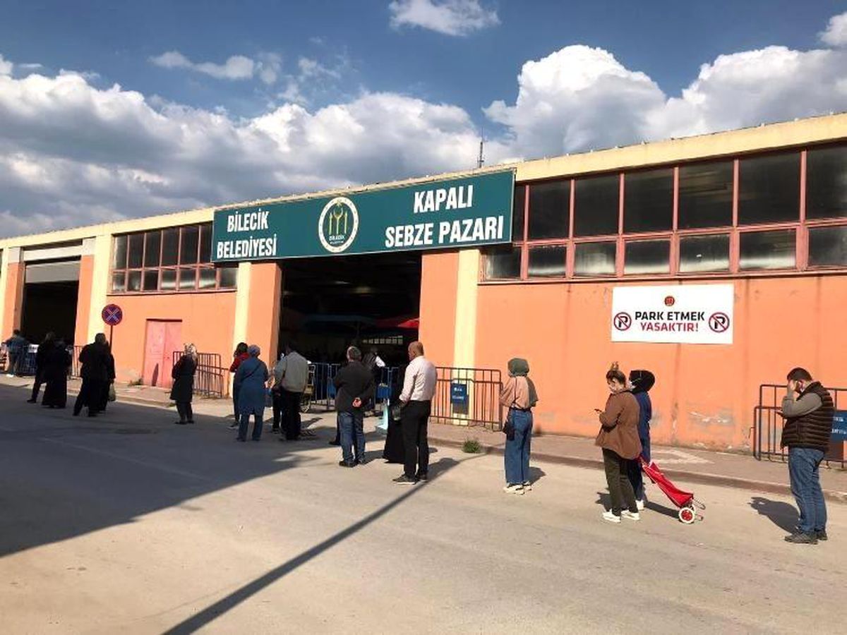 Kapalı pazar 17 günlük kısıtlama öncesi son kez kurulacak