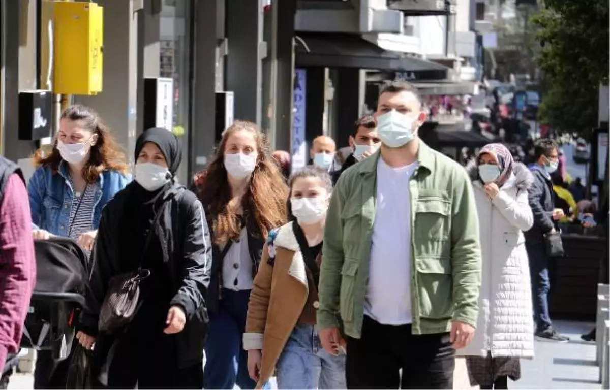 Samsun sokakları \'tam kapanma\' öncesi kalabalık