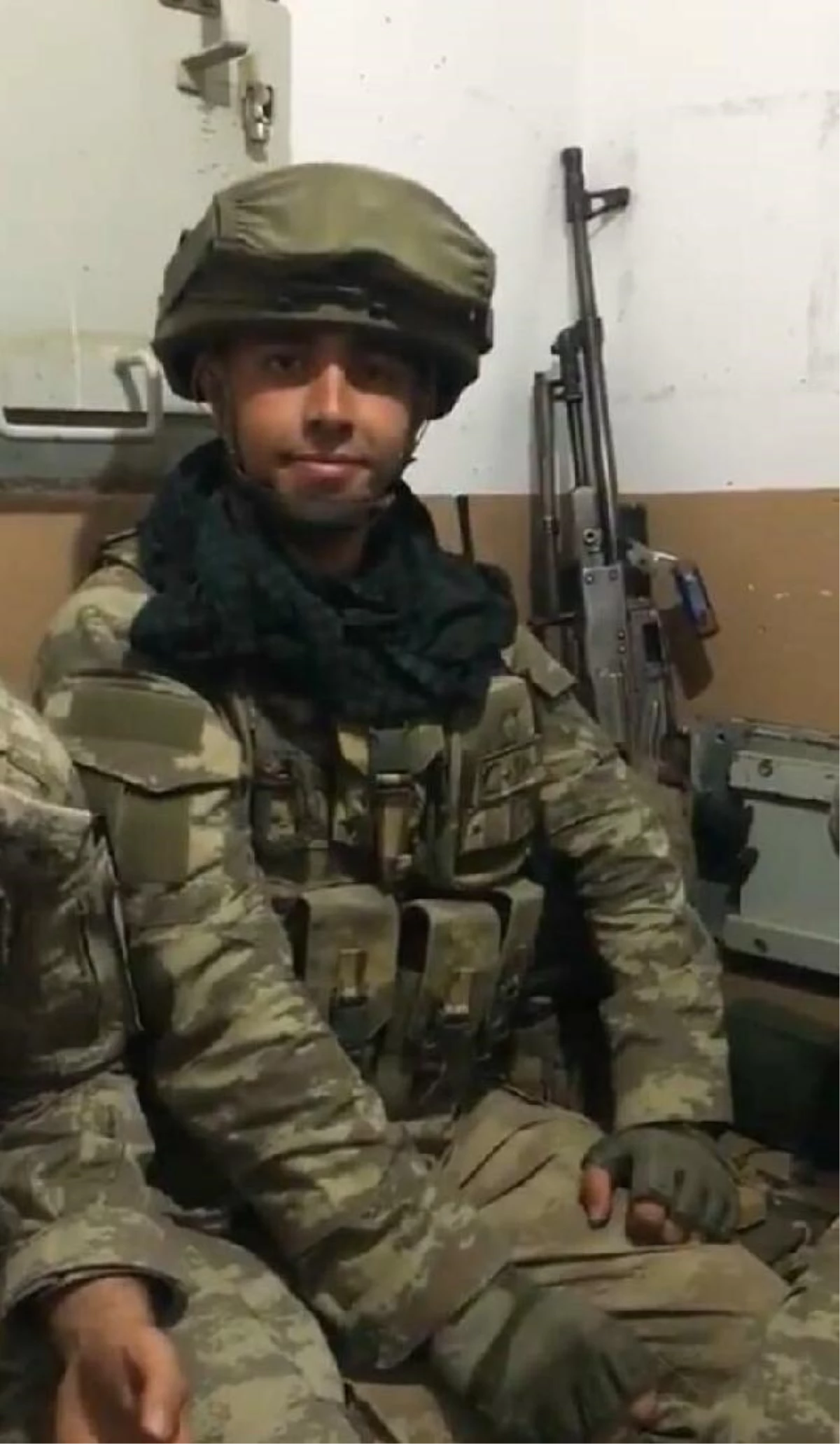 Son dakika gündem: Şehit Teğmen Mehmet Kıvık, son yolculuğuna uğurlandı (2)