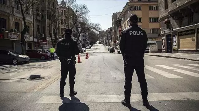 Tam kapanma dneminde sokaa kma kstlamasndan muaf olacak yerlerin ve kiilerin listesi akland