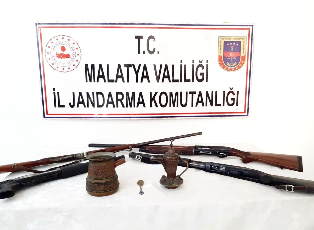 Tarihi eser kaçakçılığı operasyonu: 2 gözaltı