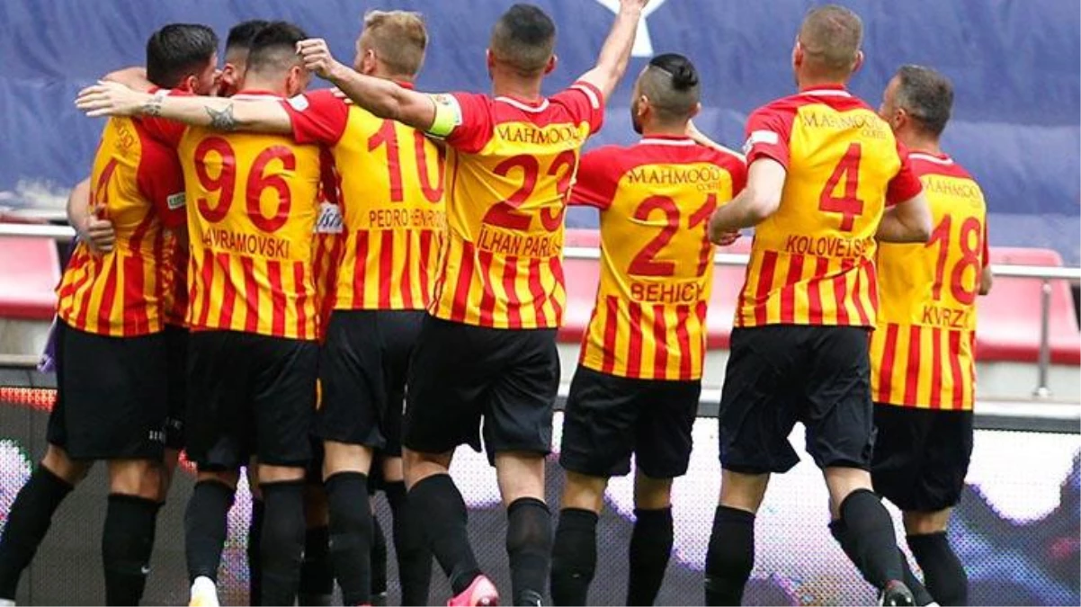 9 golün atıldığı ve bir kırmızı kartın çıktığı Kayseri-Denizli maçında gülen taraf ev sahibi oldu