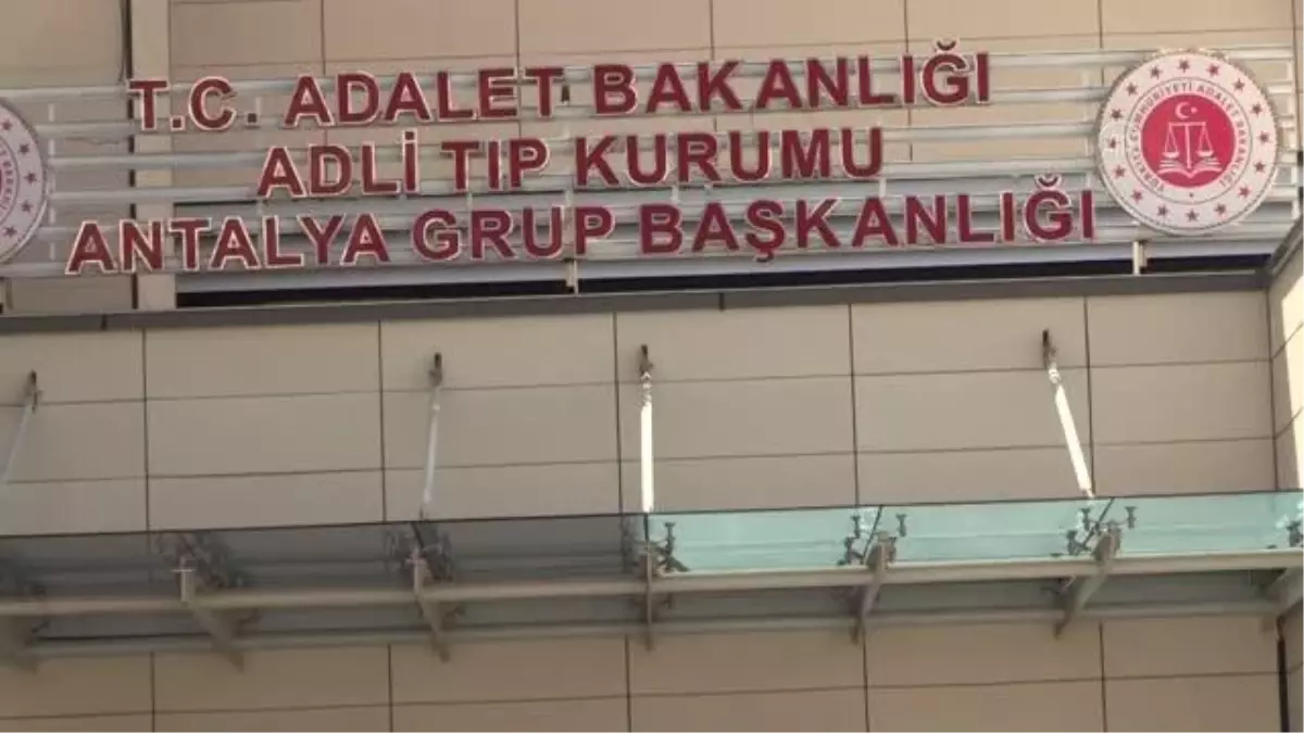 90 yaşındaki komşusu tarafından silahla vurulduğu öne sürülen kişi öldü, eşi yaralandı