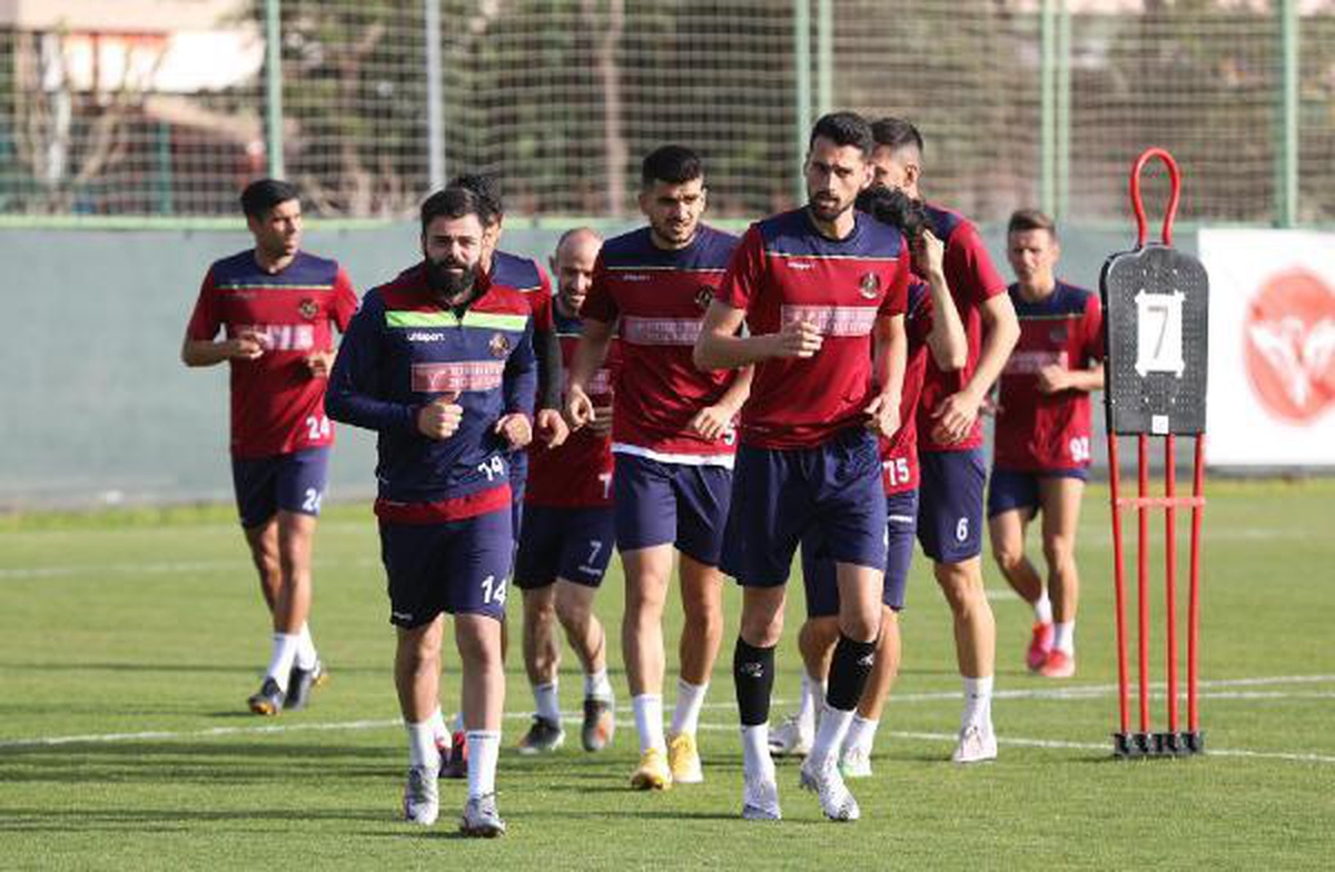 Aytemiz Alanyaspor, şampiyonluk yarışındaki Fenerbahçe\'den puan arayacak