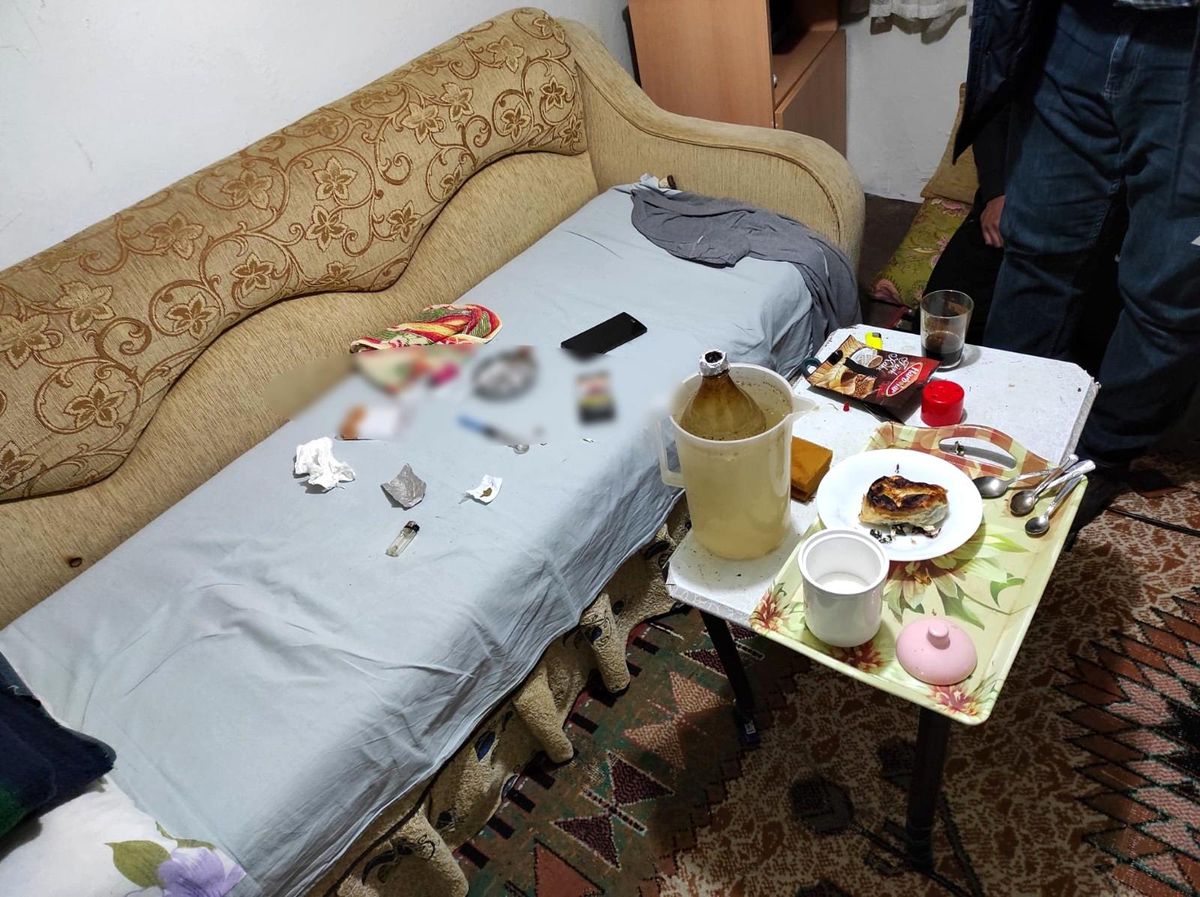 Son dakika: Çanakkale\'de uyuşturucu partisine polis baskını