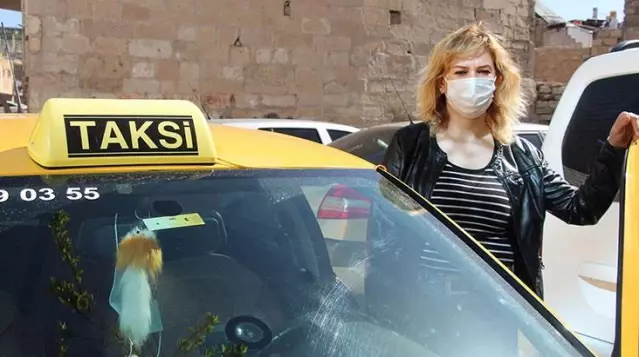 Kapadokya'nın tek kadın taksicisine meslektaşlarından tehdit Kapadokya'nın tek kadın taksicisine meslektaşlarından tehdit