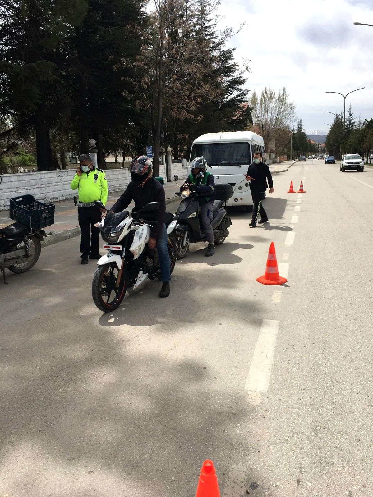 Polis Ekiplerinden Motosiklet Denetimi