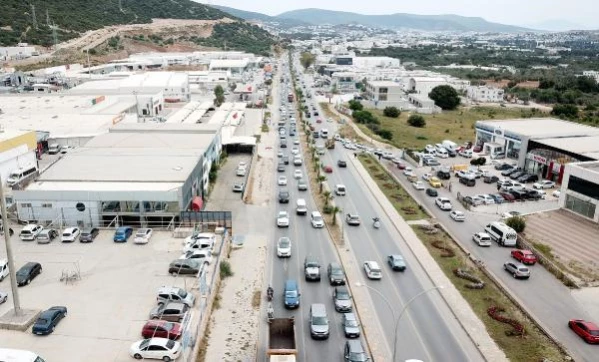 'Tam kapanma' öncesi Bodrum'a akın