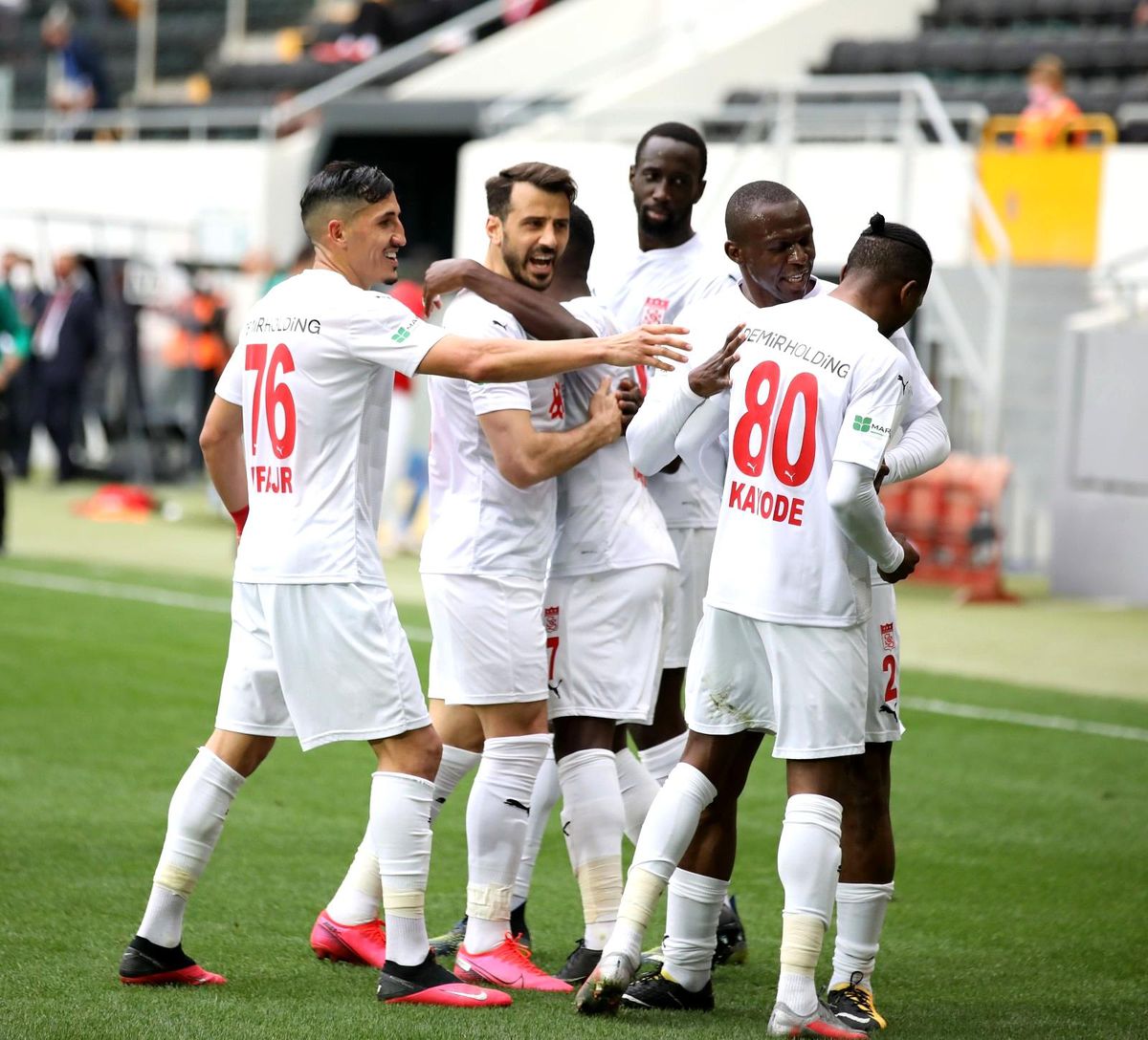 Yiğidolar Süper Lig\'de tek!