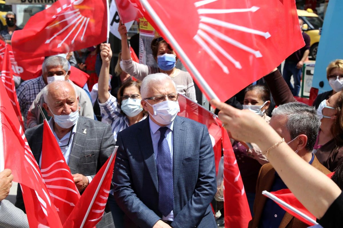 1 Mayıs Burhaniye\'de kutlandı