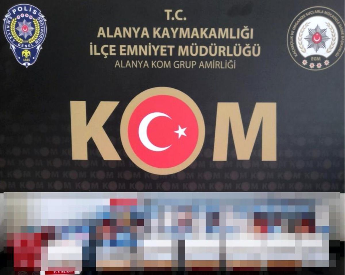 Alanya\'da kaçak tütün operasyonu