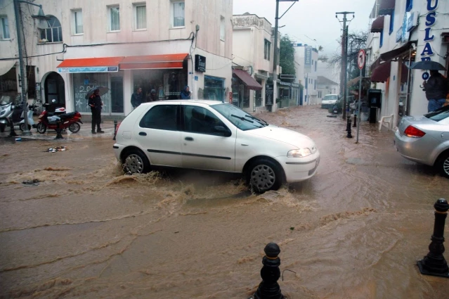 Bodrum'u taşkınlardan korumak için 25 metrelik 'Sel kapanı'