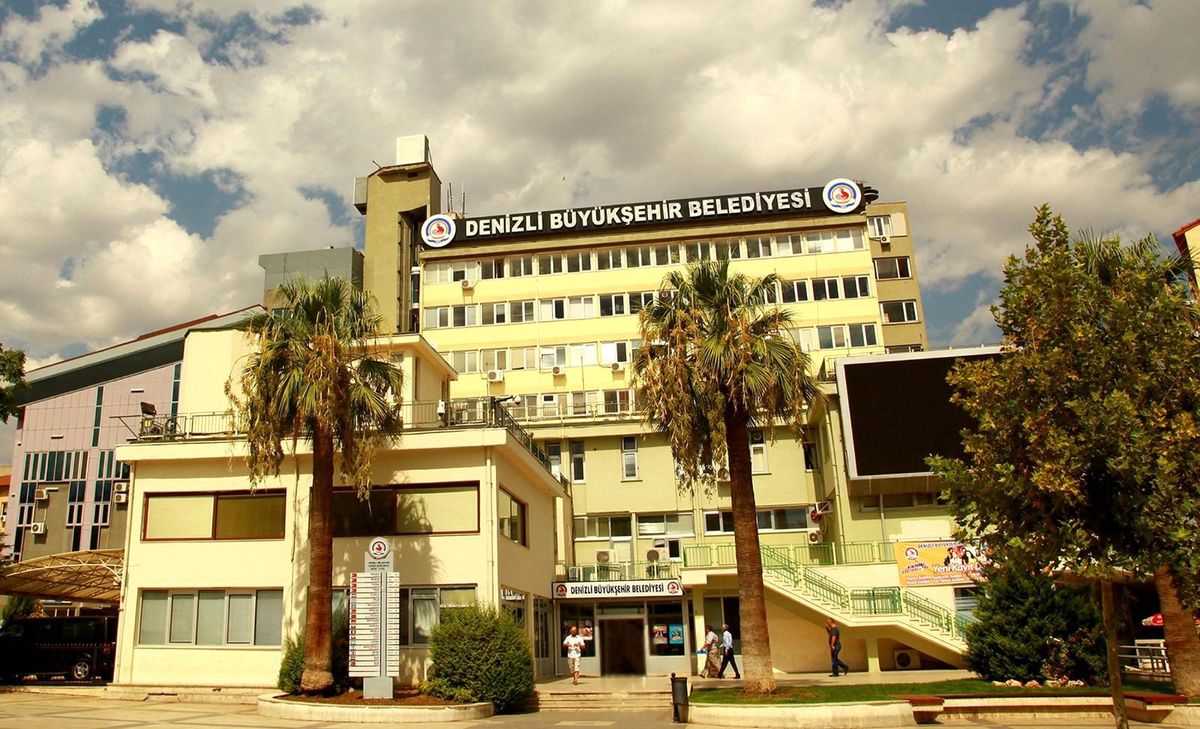 Denizli Büyükşehir Belediyesi gelecek ay esnaftan kira almayacak