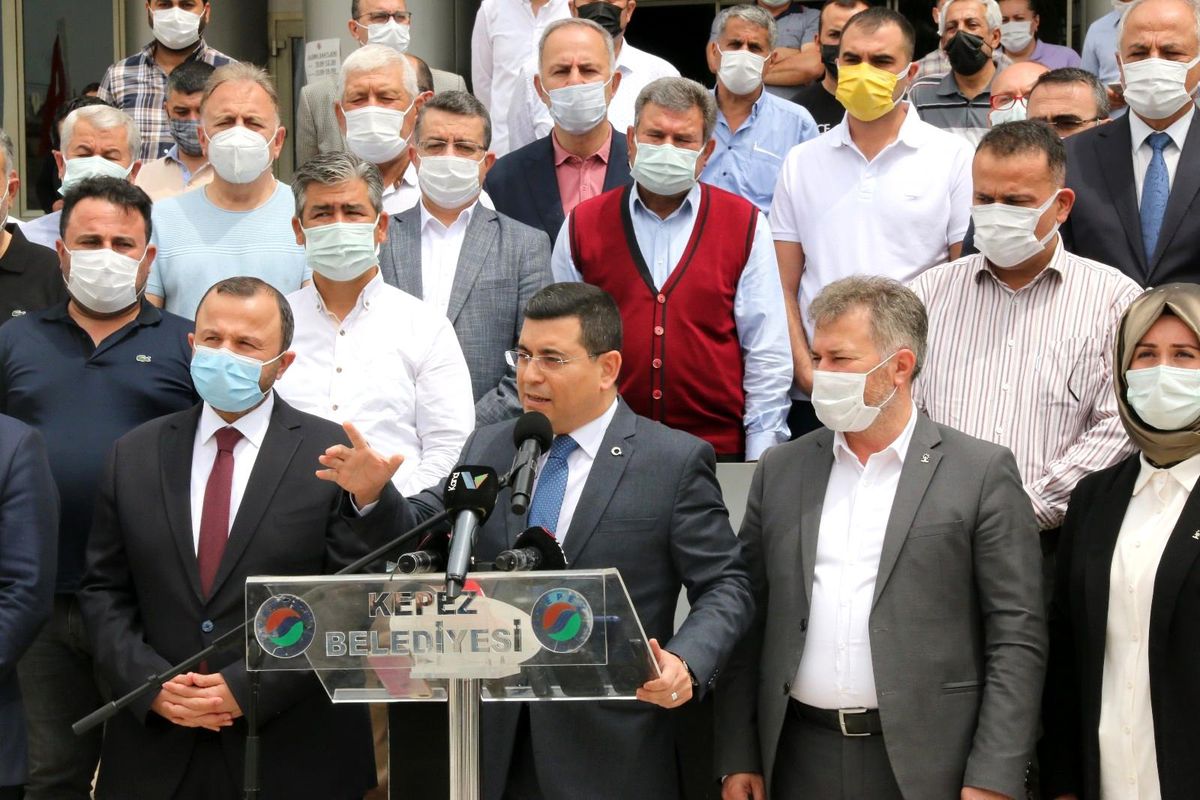 CHP\'li Özkoç\'un sözde soykırıma ismini karıştırdığı belediye, konuyu mahkemeye taşıyor