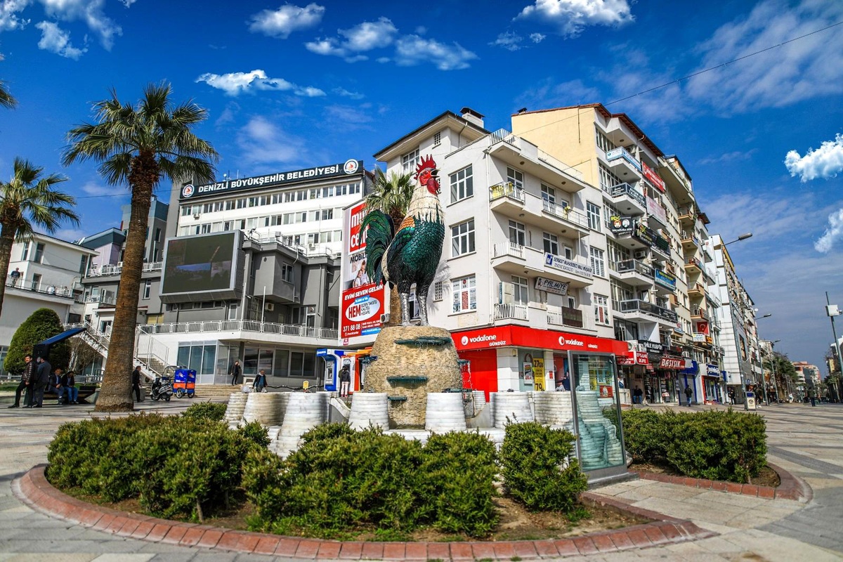 Denizli\'de tam kapanmada, acil ihtiyaçlar ALO 153 hattına iletilebilecek
