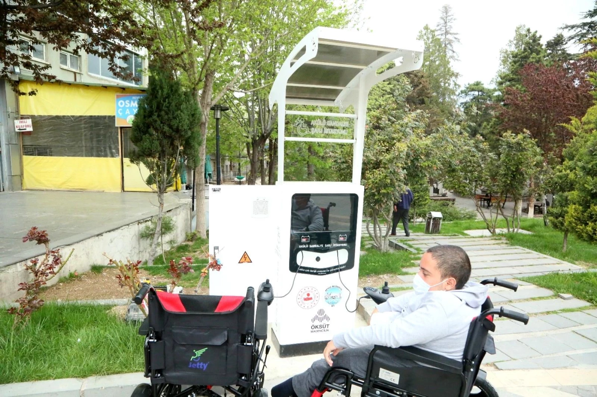 Develi\'de akülü sandalye şarj istasyonlarının montajı tamamlandı