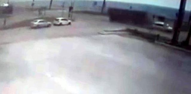 Doğum günü alışverişine giden anne kazada öldü, oğlu ve 4 yakını yaralandı Doğum günü alışverişine giden anne kazada öldü, oğlu ve 4 yakını yaralandı