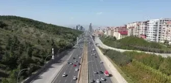 (DRONE) 'Tam kapanma' öncesi Mevlana Bulvarı üzerindeki trafik yoğunluğu