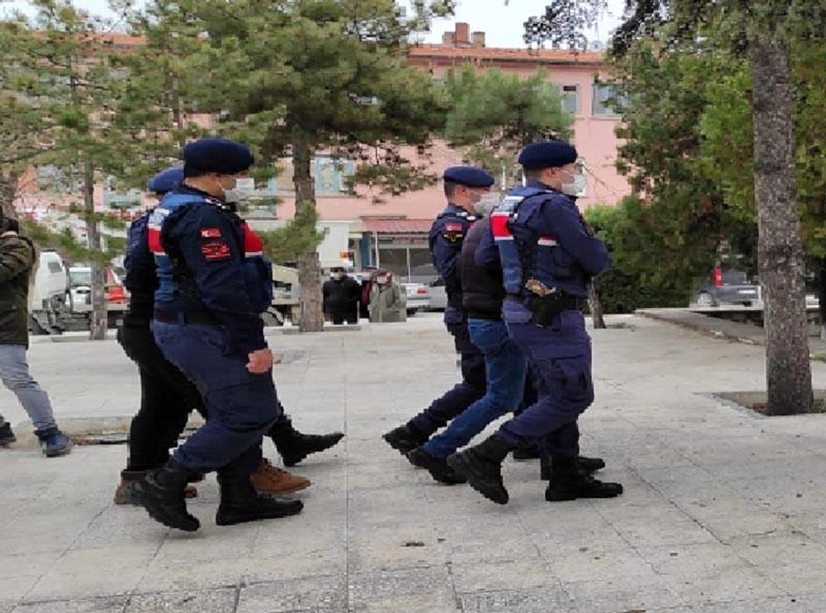Jandarmanın uyuşturucu operasyonu, 3 gözaltı