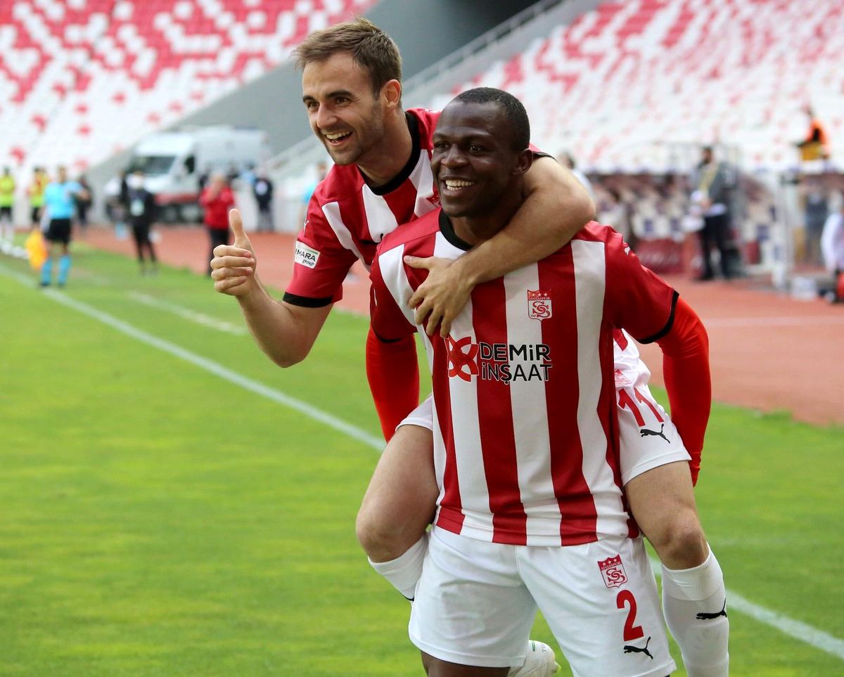 Son dakika haberi | Jorge Felix, gol sayısını 2\'ye yükseltti