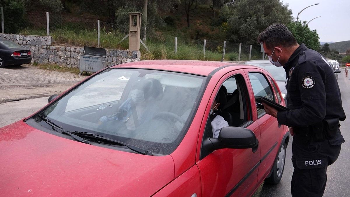 Kuşadası sessizliğe büründü