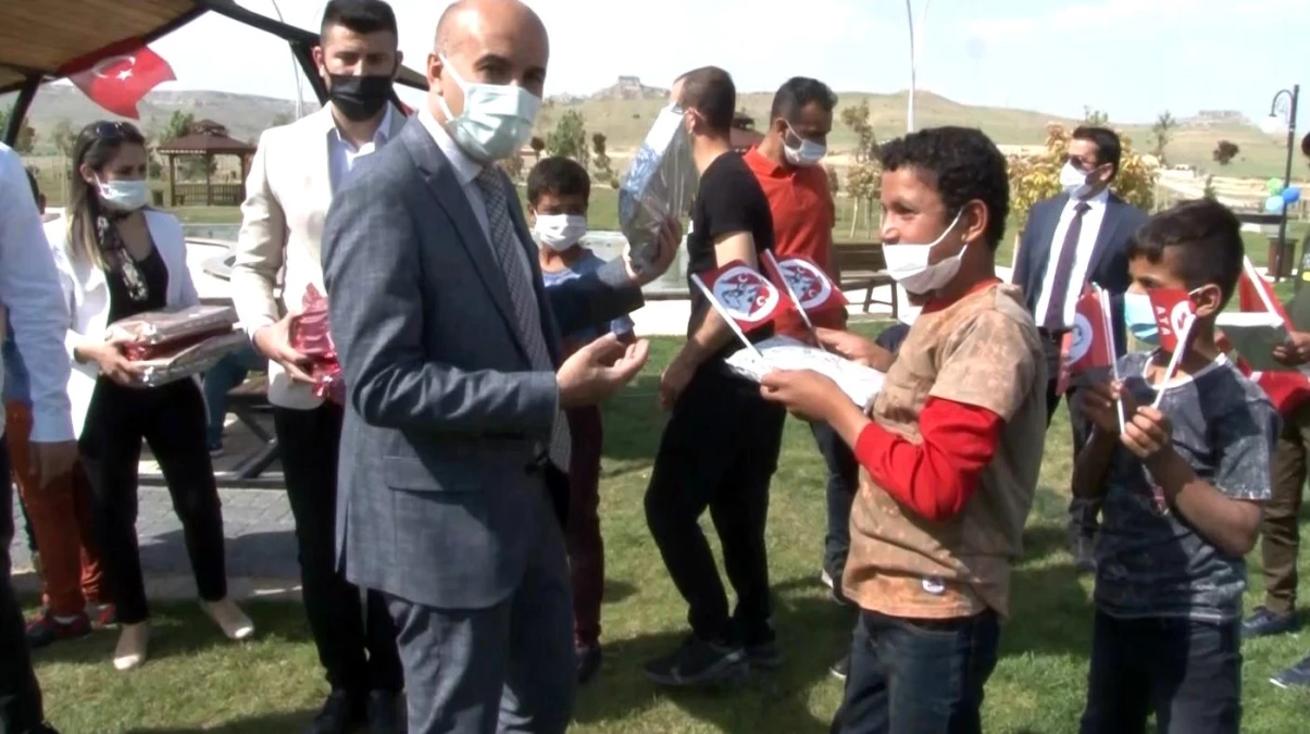 Son dakika haber... Mardin\'de, Barış Pınarı harekat bölgesindeki çocuklar için 23 Nisan programı düzenlendi