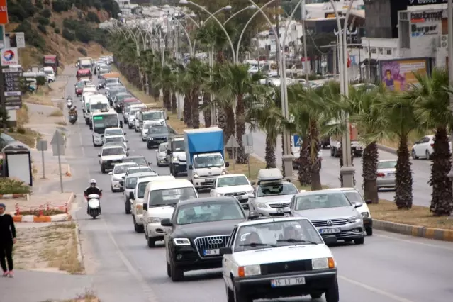 Muğla Büyükşehir Belediye Başkanı Gürün'den Bodrum'a akın eden tatilcilere uyarı