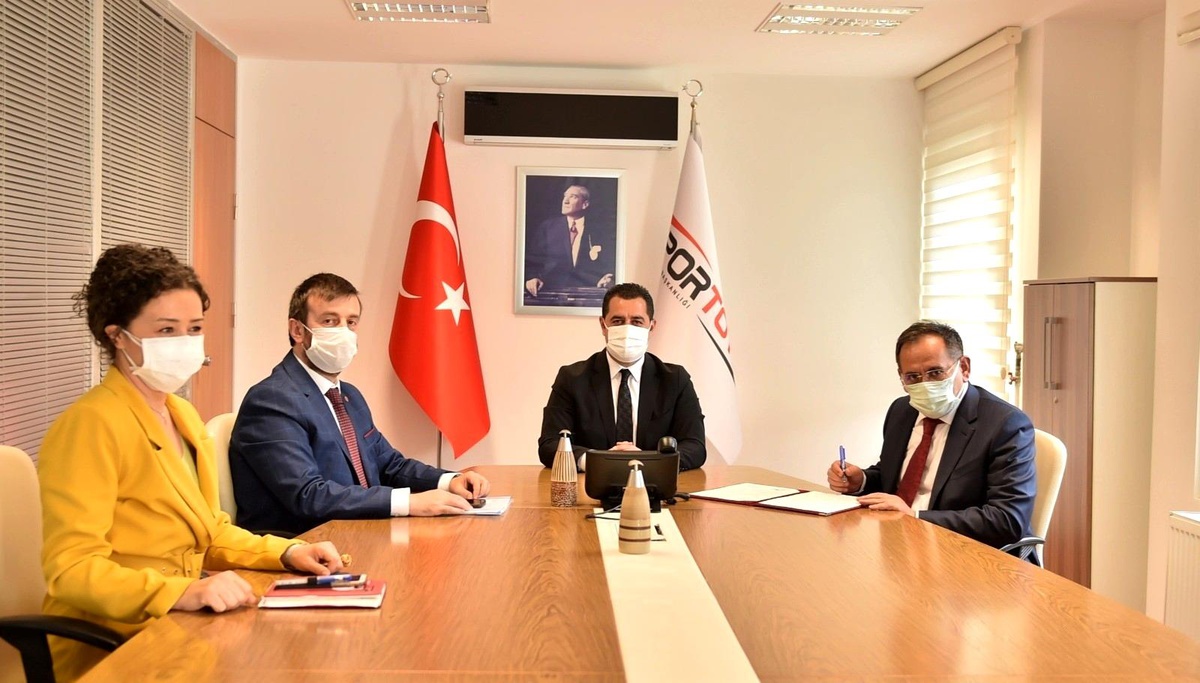 Samsun\'a 3 spor tesisi için imzalar atıldı