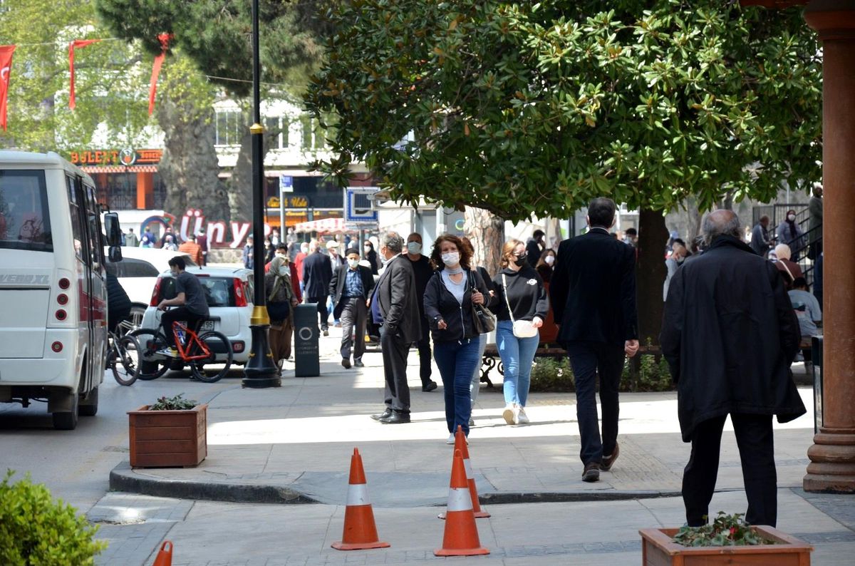 Yasak öncesi \'bayram\' yoğunluğu