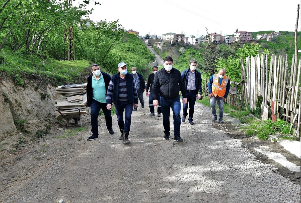 Altınordu\'da beton yol çalışmaları sürüyor