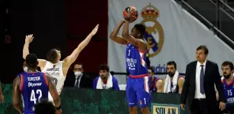 Anadolu Efes, Final Four biletini İstanbul'a bıraktı