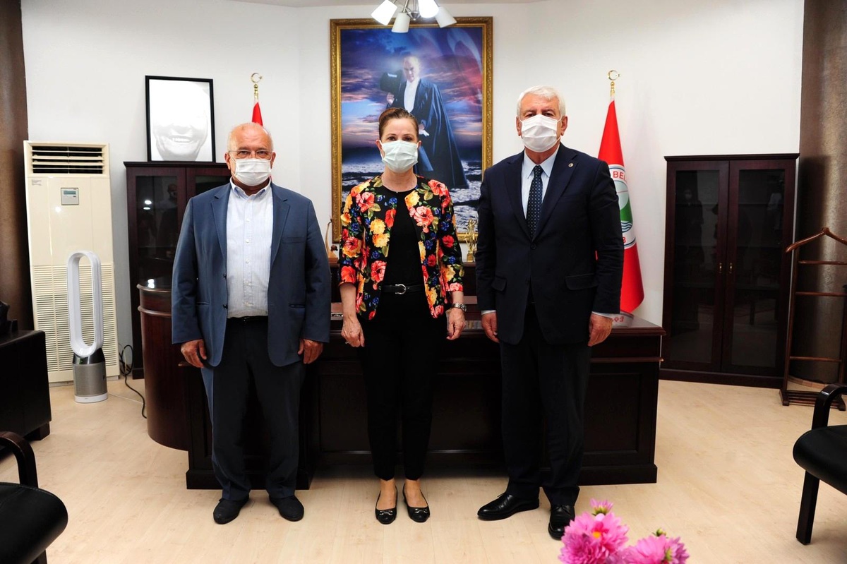 Balçova esnafına tam kapanma desteği