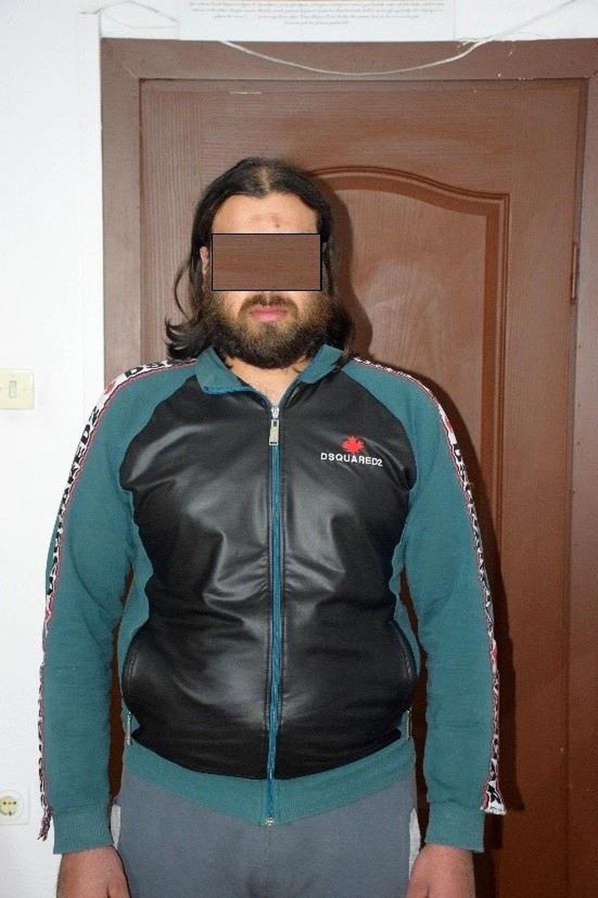 Bursa\'da "pasaport çıkartacağız" bahanesiyle kandırıp gasp ettiler