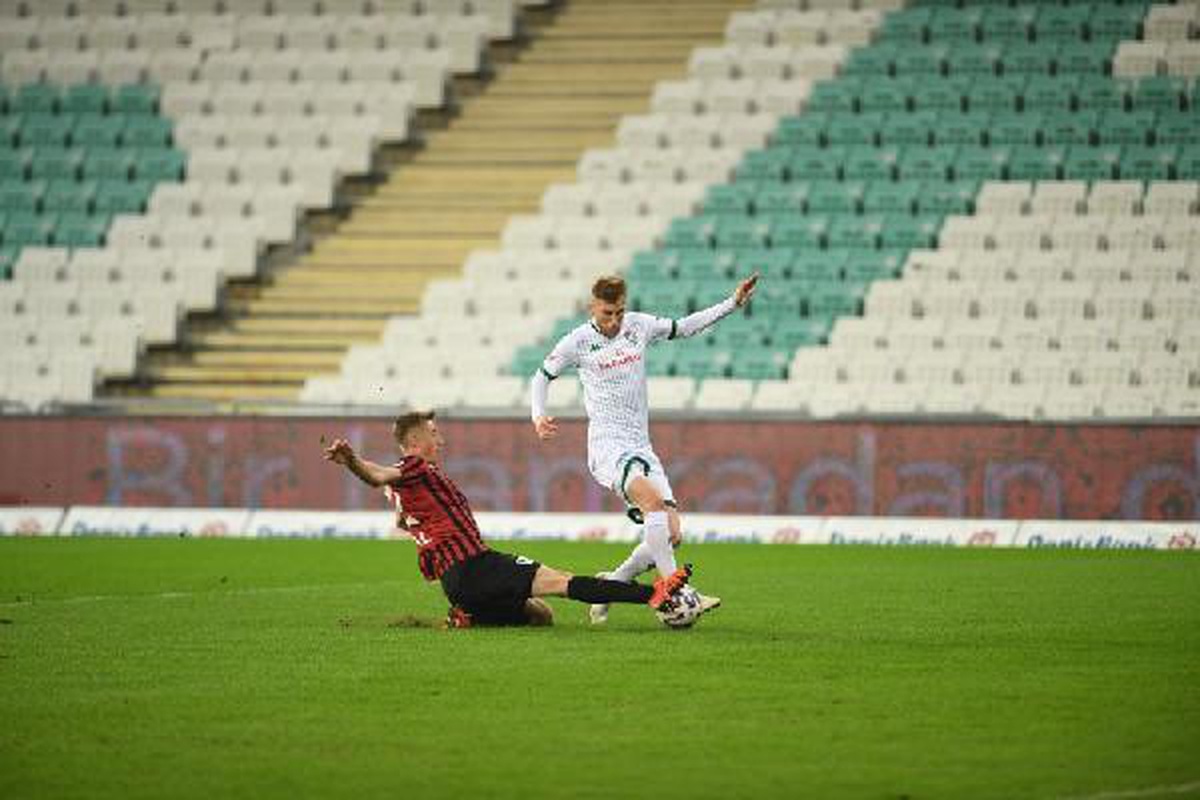 Bursaspor, Eskişehirspor\'a konuk oluyor