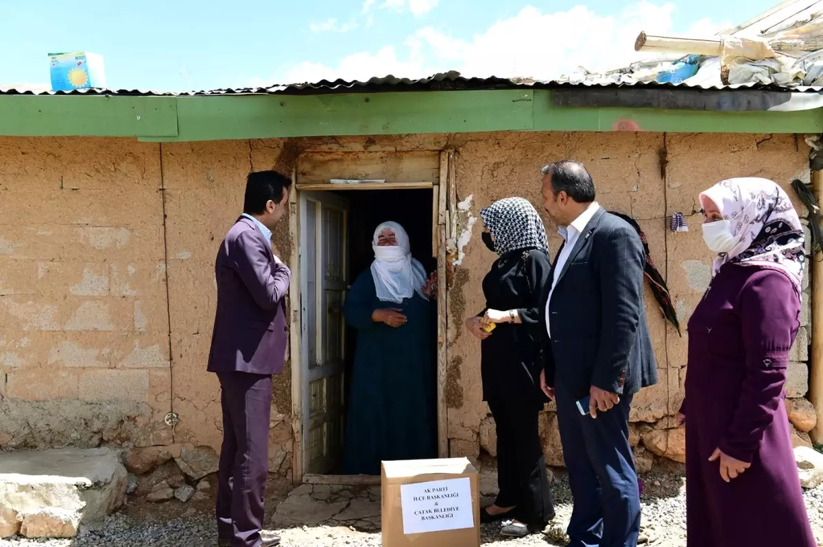 Çatak Belediyesinden ihtiyaç sahiplerine destek