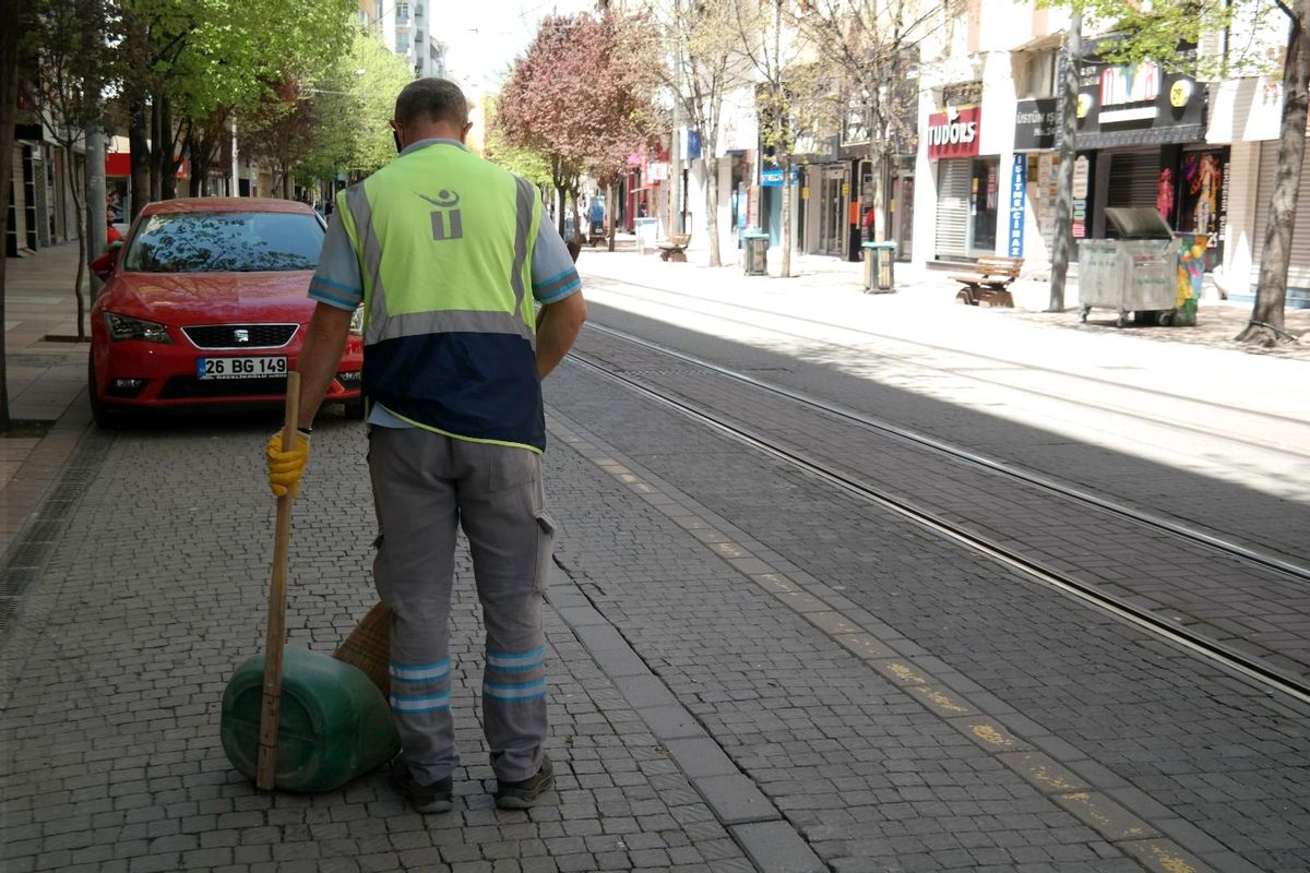 Doktorlar caddesi temizlendi