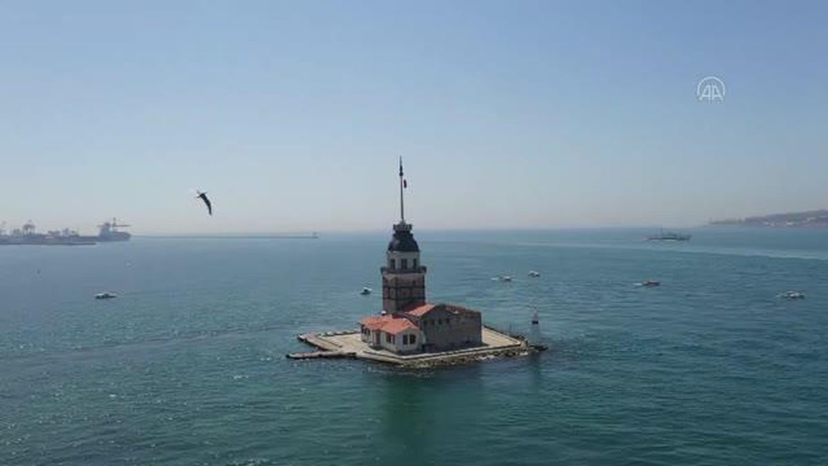 (DRONE) "Tam kapanma"nın ilk günü - Kız Kulesi